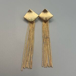 5/$25 Elegant Gold Tassel Earrings